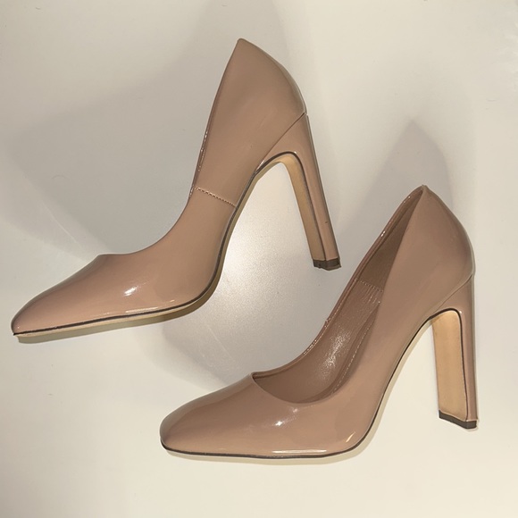 Lulu’s Light Nude Faux Patent Leather Square Toe Pumps 6 - Like New! - Picture 8 of 11